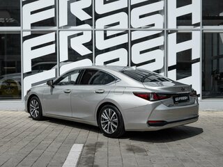 2018 Lexus ES 250 VII, коричневый, 2770000 рублей, вид 2