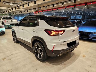 2022 Chevrolet TrailBlazer III, белый, 1685000 рублей, вид 2
