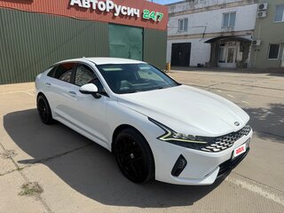 2020 Kia K5 III, белый, 2450000 рублей, вид 3