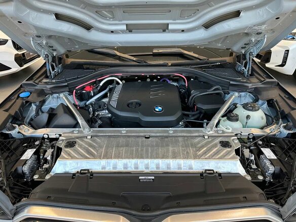 2026 BMW X3 20d xDrive IV (G45/G48), серый, 9900000 рублей - вид 26