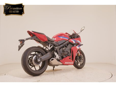 2025 Honda CBR 650R, красный, 1080000 рублей, вид 4