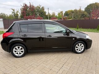 2012 Nissan Tiida I Рестайлинг, коричневый, 905000 рублей, вид 4
