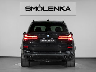 2026 BMW X5 40i IV (G05/G18) Рестайлинг, чёрный, 16950000 рублей, вид 4