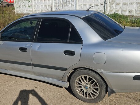 2003 Mitsubishi Carisma I Рестайлинг, серый, 214000 рублей, вид 4