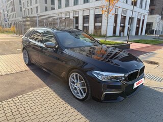 2019 BMW 5 серии 530d xDrive VII (G30/G31/G38), чёрный, 3850000 рублей, вид 3