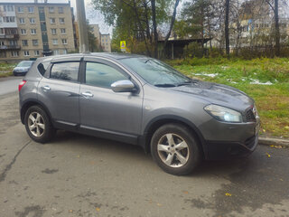 2013 Nissan Qashqai I Рестайлинг, серый, 1040000 рублей, вид 2