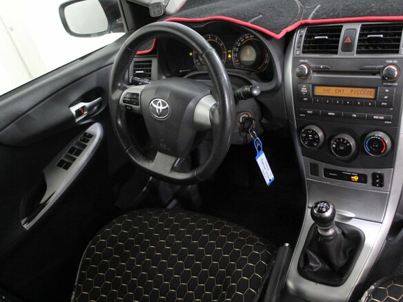 2012 Toyota Corolla X (E140, E150) Рестайлинг, белый, 1150000 рублей - вид 12