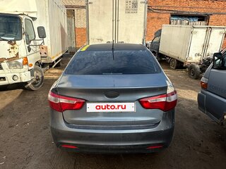2012 Kia Rio 5-speed III, голубой, 315000 рублей, вид 5
