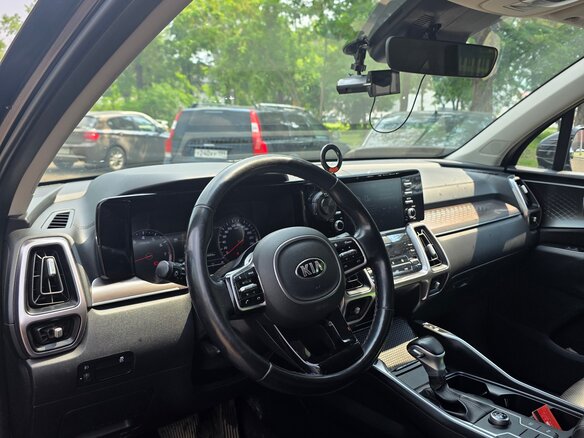 2021 Kia Sorento IV, чёрный, 2990000 рублей - вид 4