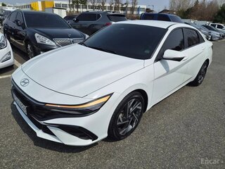 2023 Hyundai Avante VII Рестайлинг, белый, 2109750 рублей, вид 1