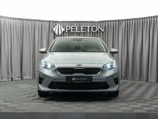 2019 Kia Ceed III, серебристый, 1990000 рублей, вид 3