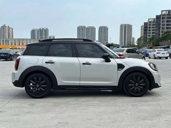2022 Mini Countryman Cooper II Рестайлинг, серый - вид 7
