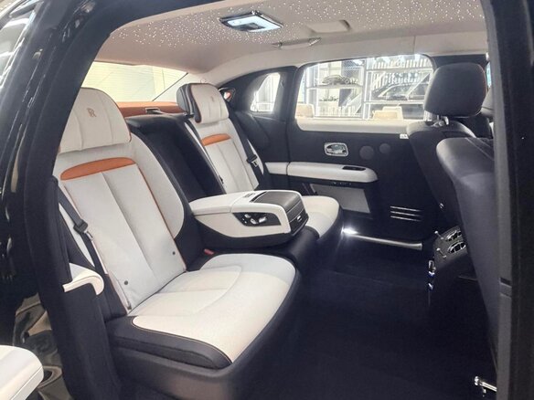 2025 Rolls-Royce Ghost Extended II Рестайлинг (Series II), чёрный, 43500000 рублей - вид 11