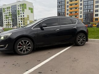 2013 Opel Astra J Рестайлинг, чёрный, 700000 рублей, вид 4