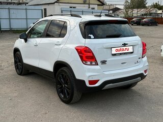 2021 Chevrolet Trax I Рестайлинг, белый, 1600000 рублей, вид 4