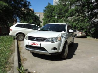 2006 Mitsubishi Outlander II, белый, 850000 рублей, вид 4