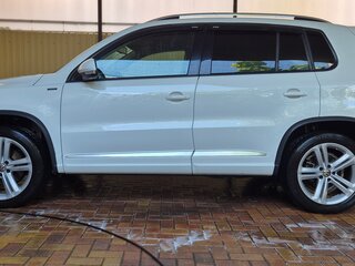 2016 Volkswagen Tiguan I Рестайлинг, белый, 1999000 рублей, вид 4