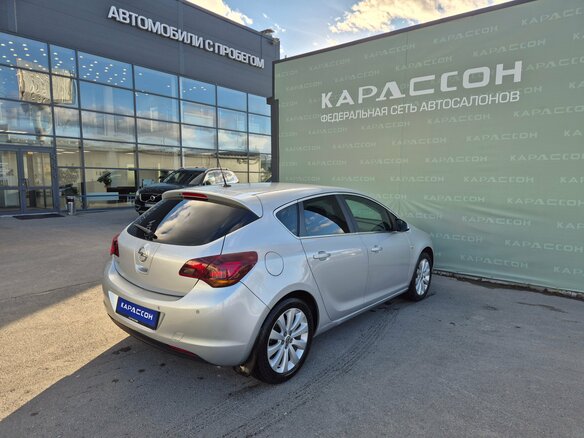 2011 Opel Astra J, серебристый, 740000 рублей - вид 1