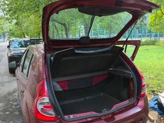 2011 Renault Sandero I, красный, 650000 рублей, вид 4