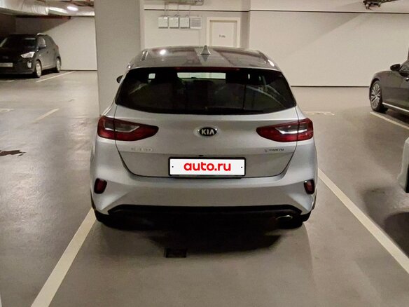 2018 Kia Ceed III, серебристый, 1415000 рублей - вид 6