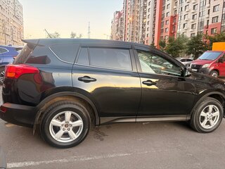2013 Toyota RAV4 IV (XA40), чёрный, 1580000 рублей, вид 2
