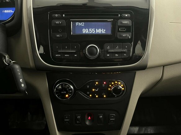 2014 Renault Logan II, белый, 765000 рублей - вид 13