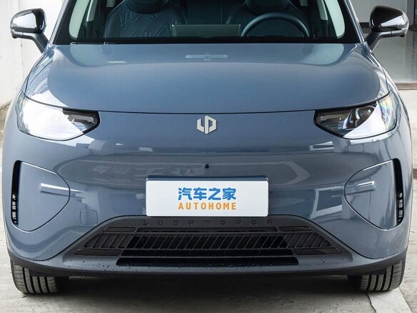 2026 Leapmotor A10 39.8 kWh, голубой, 1575055 рублей - вид 8