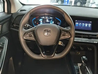 2021 Changan CS15 I Рестайлинг, белый, 1180000 рублей, вид 4
