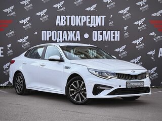 2019 Kia Optima IV Рестайлинг, белый, 1390000 рублей, вид 1