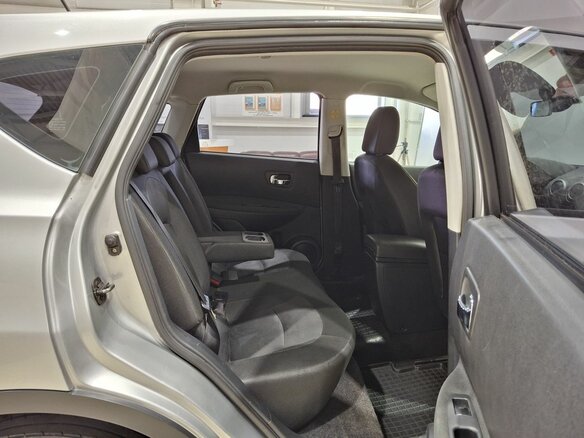2013 Nissan Qashqai I Рестайлинг, серебристый, 1110000 рублей - вид 19