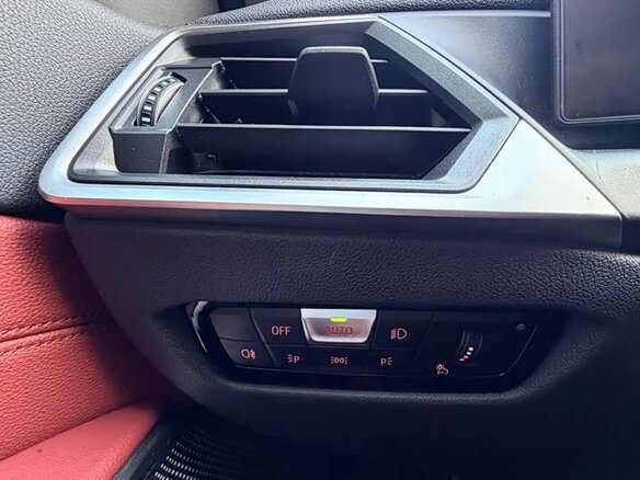 2023 BMW 3 серии Long 320Li VII (G2x) Рестайлинг, белый, 2990000 рублей - вид 11