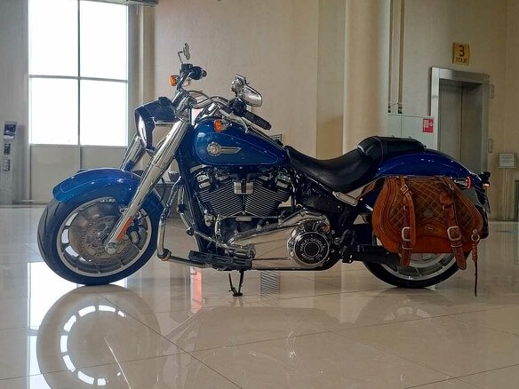 2022 Harley-Davidson Fat Boy, синий, 2250000 рублей - вид 1