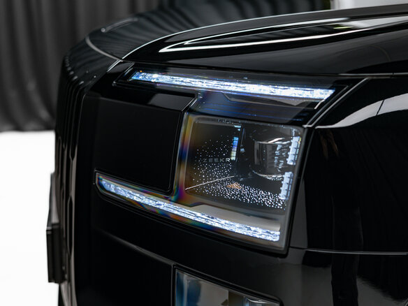 2026 Zeekr 9X 55 kWh (до 3.5 т), чёрный, 13190000 рублей - вид 35
