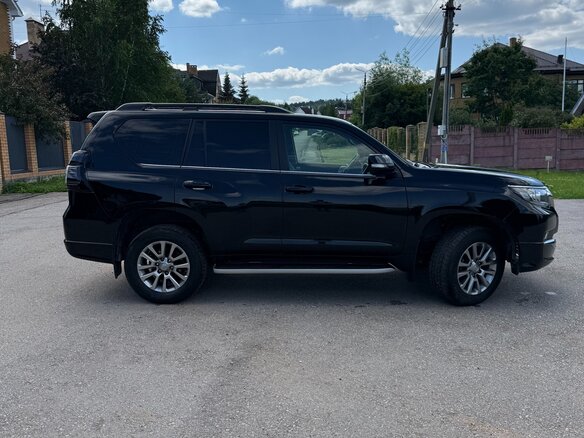 2019 Toyota Land Cruiser Prado 150 Series Рестайлинг 2, чёрный, 5600000 рублей - вид 6