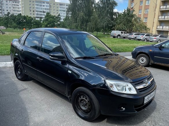 2013 Lada (ВАЗ) Granta I, синий, 300000 рублей