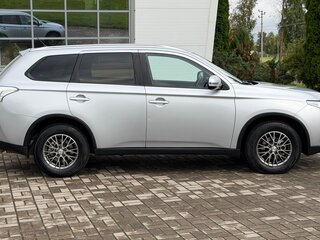 2014 Mitsubishi Outlander III Рестайлинг, серебристый, 1399000 рублей, вид 4