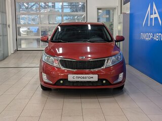 2014 Kia Rio 5-speed III, красный, 950000 рублей, вид 2