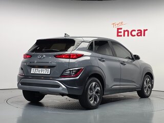 2022 Hyundai Kona I Рестайлинг, серый, 1790000 рублей, вид 4