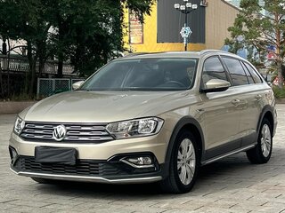 2021 Volkswagen C-Trek, серебристый, 1420000 рублей, вид 3