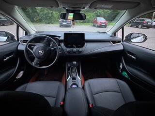 2023 Toyota Corolla XII (E210), белый, 2500000 рублей, вид 5