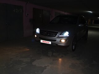 2007 Mercedes-Benz M-Класс 320 II (W164), серебристый, 850000 рублей, вид 2