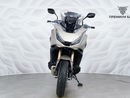 2026 Honda NT1100, золотистый, 1849000 рублей, вид 4