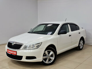 2012 Skoda Octavia II (A5) Рестайлинг, белый, 850000 рублей, вид 1
