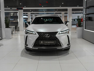 2019 Lexus UX 200 I, белый, 3150000 рублей, вид 3