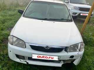 2000 Mazda Familia VIII (BJ), белый, 100000 рублей, вид 1