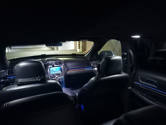 2017 Ford Explorer V Рестайлинг, чёрный, 2700000 рублей - вид 13