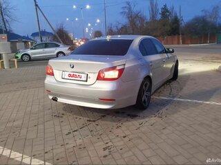 2006 BMW 5 серии 525xi V (E60/E61), серебристый, 850000 рублей, вид 5