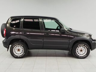 2019 Chevrolet Niva I Рестайлинг, коричневый, 750000 рублей, вид 4