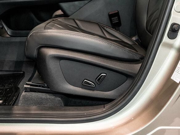 2025 Changan CS75 Plus IV, коричневый, 4339900 рублей - вид 21