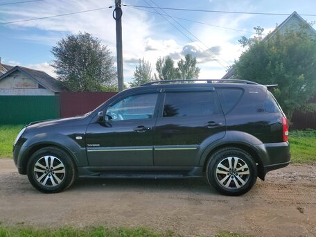 2009 SsangYong Rexton II, коричневый, 805000 рублей, вид 1